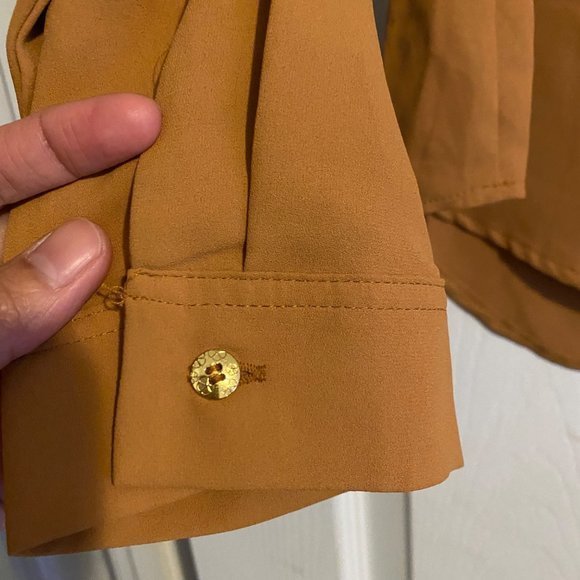 Women’s V-Neck Mustard Fullsleeves Pockets Blouse Size L - Picture 2 of 5